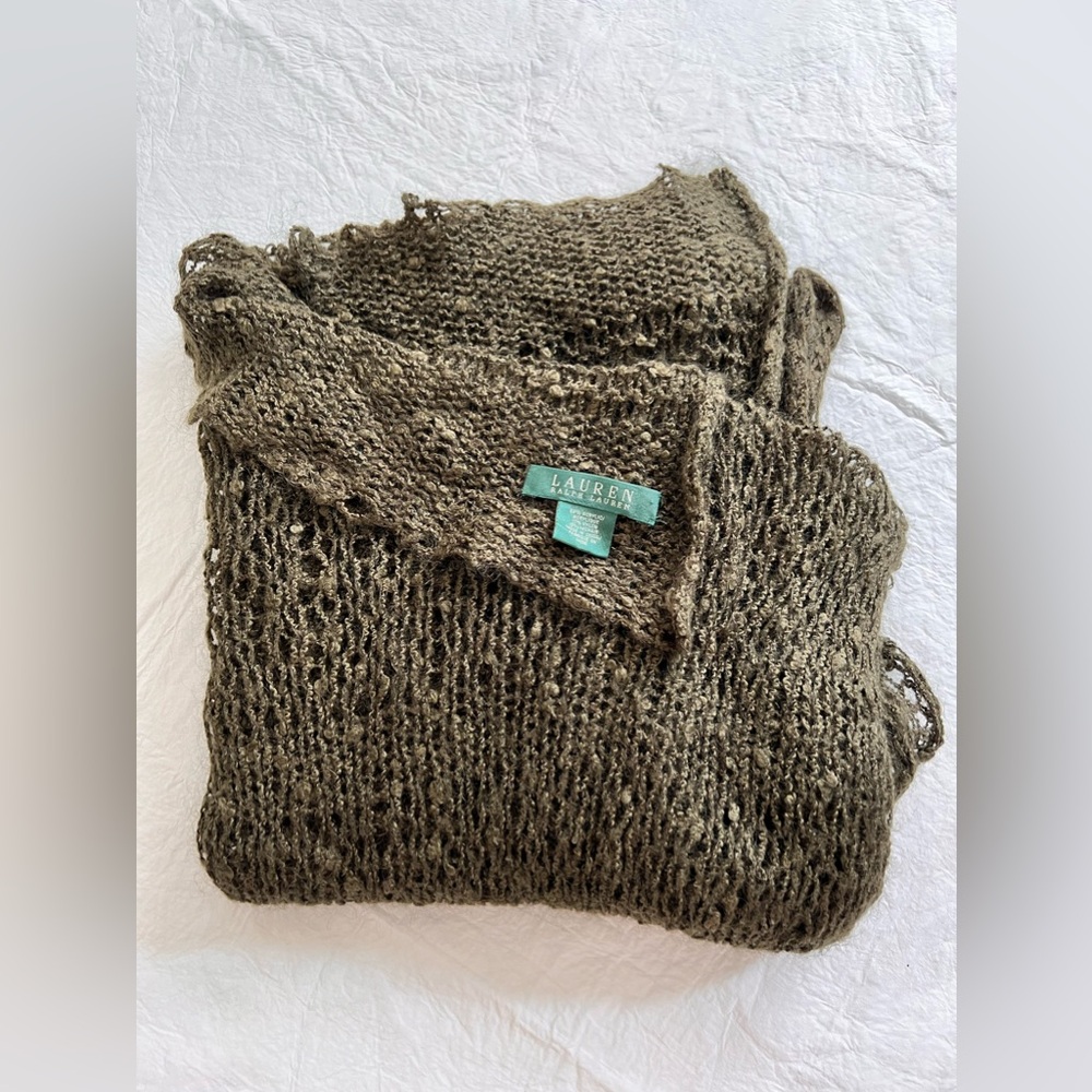 Lauren Ralph Lauren Neck Scarf or Shawl Wrap Soft and Feminine Knit Olive Green